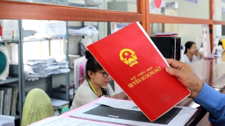 Hướng dẫn thủ tục đổi Sổ đỏ ghi tên hộ gia đình để đứng tên cá nhân