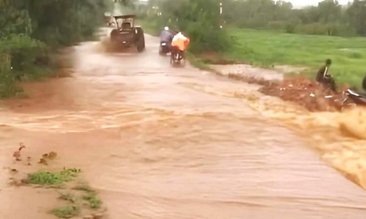 Vụ nữ chủ tịch hội nông dân xã bị nước lũ cuốn trôi: Hiện trường có gì?