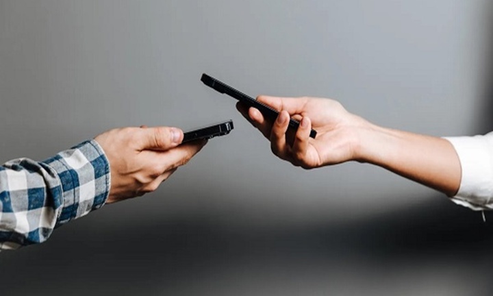 Tin tức thời sự mới ngày 10/7: Trả lại 500 triệu cho người chuyển khoản nhầm