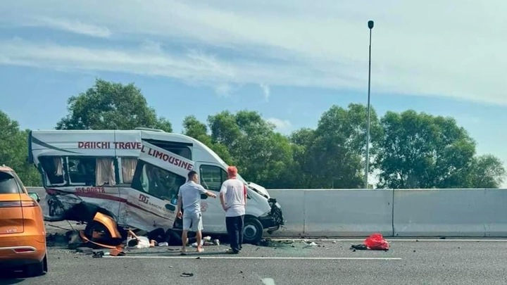 Xác định nguyên nhân vụ tai nạn liên hoàn trên cao tốc Hà Nội - Hải Phòng