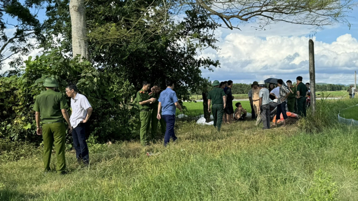 Vụ lật thuyền ở Thanh Hóa: Một người mất tích, 3 người may mắn thoát nạn 