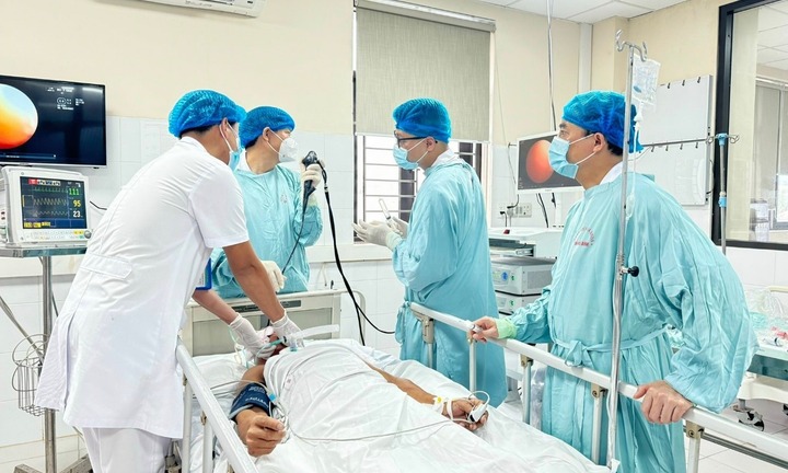 U60 cơ thể bỗng cứng như khúc gỗ, bác sĩ cảnh báo bệnh truyền nhiễm nguy hiểm