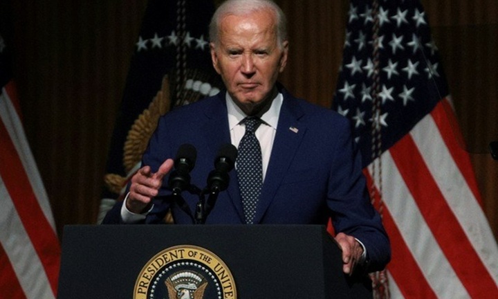 Ông Biden kêu gọi người Mỹ đeo khẩu trang 100 ngày 