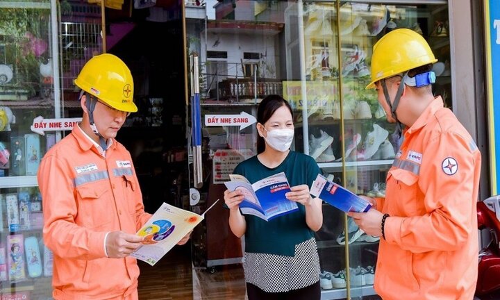 Cảnh báo tình trạng giả mạo nhân viên EVN thu tiền điện qua tài khoản cá nhân