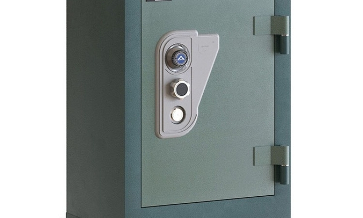 Két sắt chứa 9.500 USD bị trộm khỏi bảo tàng ninja Nhật Bản