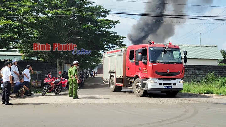 Vụ nổ lò hơi công ty dầu điều: Lửa cháy dữ dội, ít nhất một người tử vong