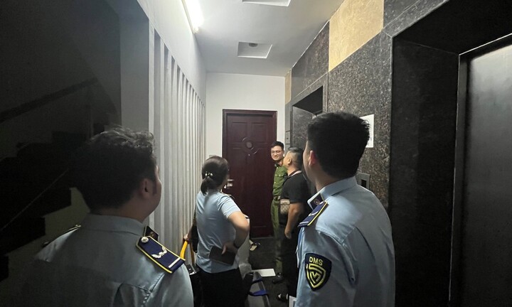 Hà Nội: Thu giữ lô hàng màn hình ô tô, camera hành trình không rõ xuất xứ được bán trên sàn TMĐT