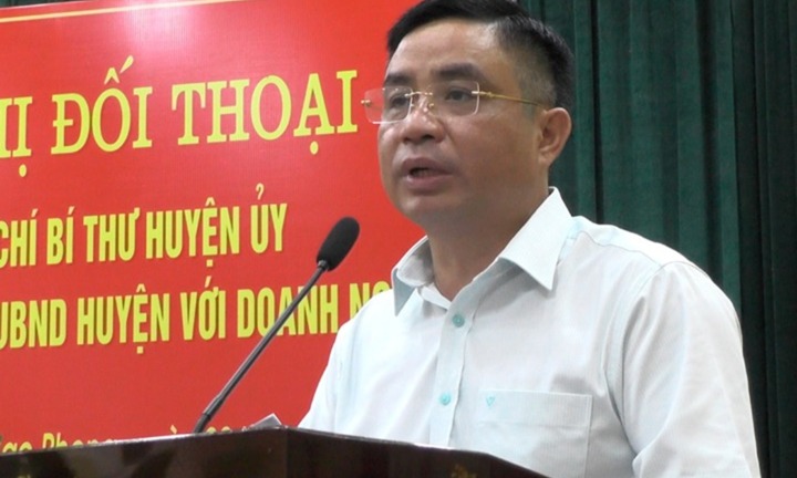 Chủ tịch huyện Cao Phong bị tạm đình chỉ công tác