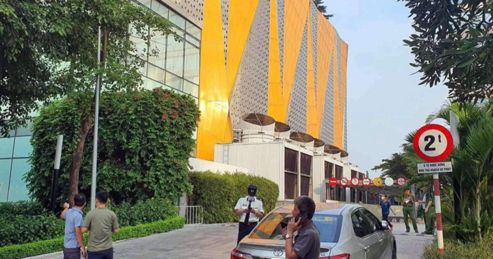 Điều tra vụ cô gái bị bạn trai đi cùng sát hại tại trung tâm thương mại ở Hà Nội