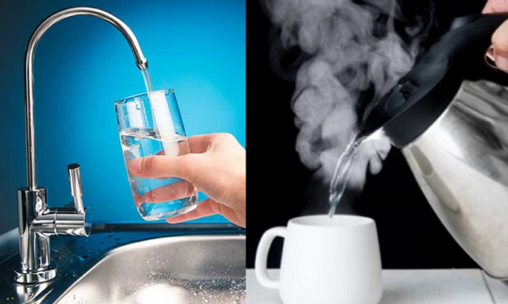 Nên uống nước trực tiếp từ máy lọc hay nước đun sôi?