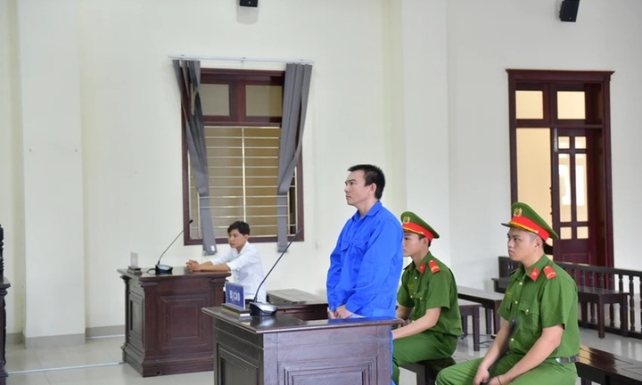Đâm tình địch trọng thương vì nổi cơn ghen, người đàn ông lĩnh 8 năm tù