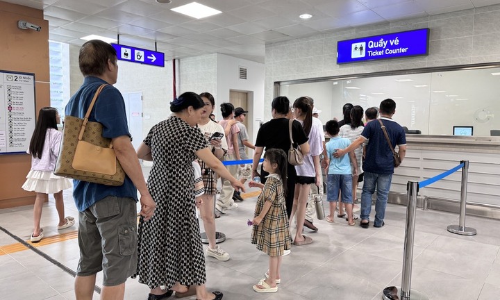 Metro Nhổn - Ga Hà Nội thu phí từ ngày mai (23/8)