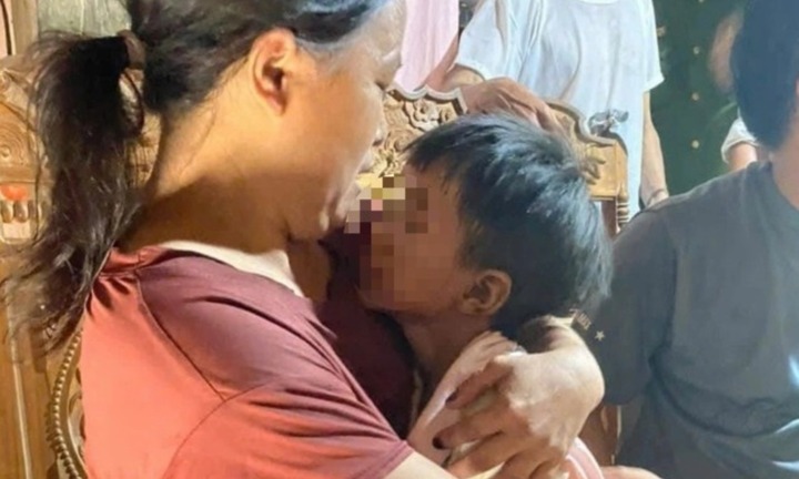 Vụ cháu bé 6 tuổi mất tích trong rừng ở Yên Bái: Lời kể nghẹn ngào của người mẹ