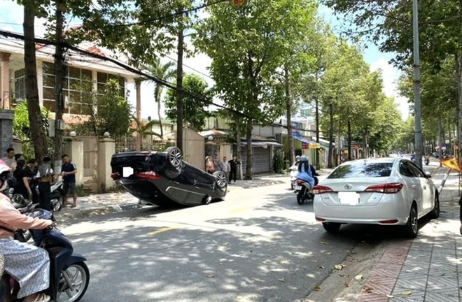 Tin tức tai nạn giao thông mới nhất ngày 26/8: Xe tải lao vào nhà, 1 người chết