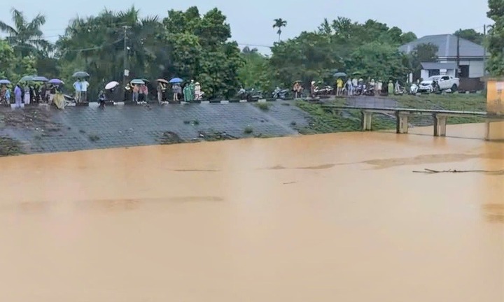 Vụ 2 học sinh ở Hòa Bình bị nước cuốn trôi: Tìm thấy 1 thi thể