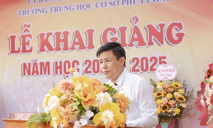 Lễ khai giảng năm học mới tại Trường THCS Phú Lương