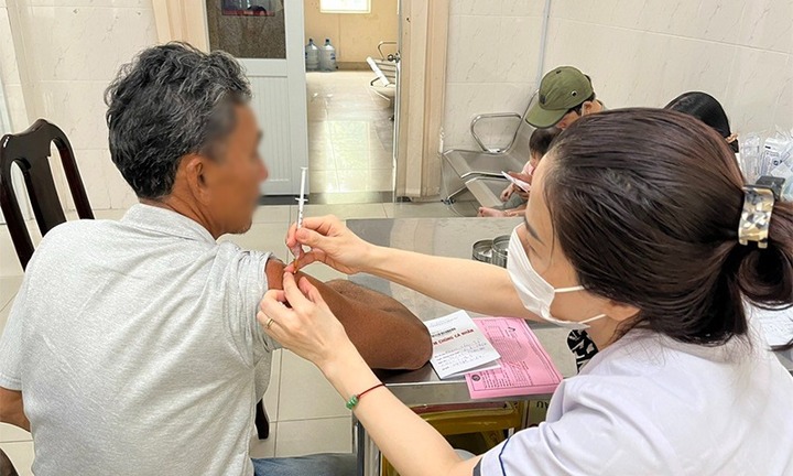 Bị chó con cắn trong lúc cho uống thuốc, người phụ nữ tử vong