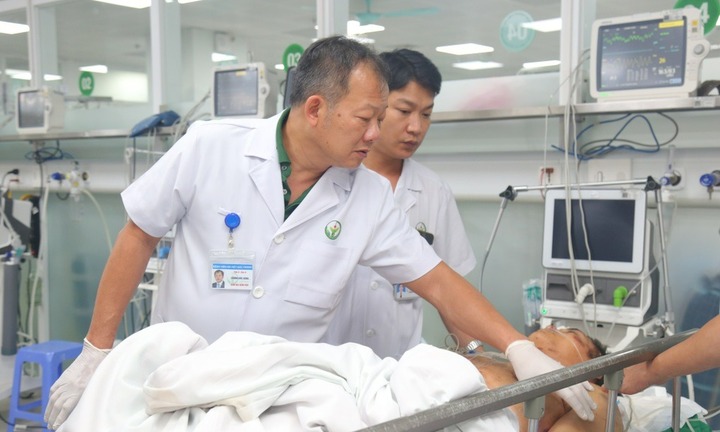 Vụ lũ quét vùi lấp cả thôn ở Lào Cai: Chuyển bệnh nhân đa chấn thương về Hà Nội