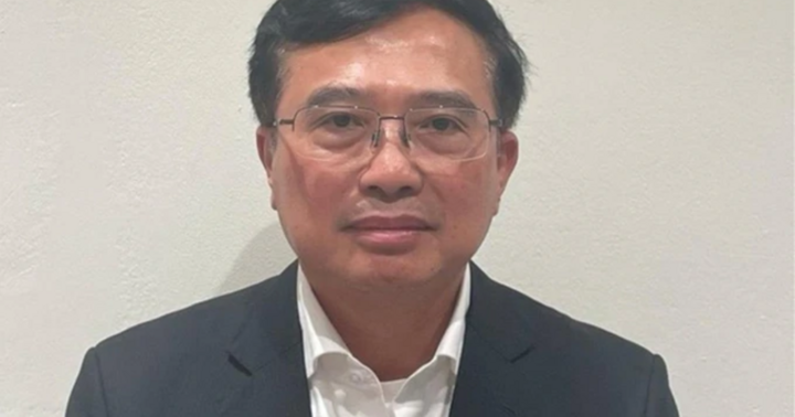 Cựu Thứ trưởng Công Thương bị cáo buộc điều chỉnh câu chữ, có động cơ vụ lợi