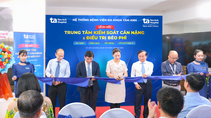 Lần đầu ra mắt “Trung tâm Kiểm soát Cân nặng và Điều trị Béo phì” chuyên sâu tại Việt Nam