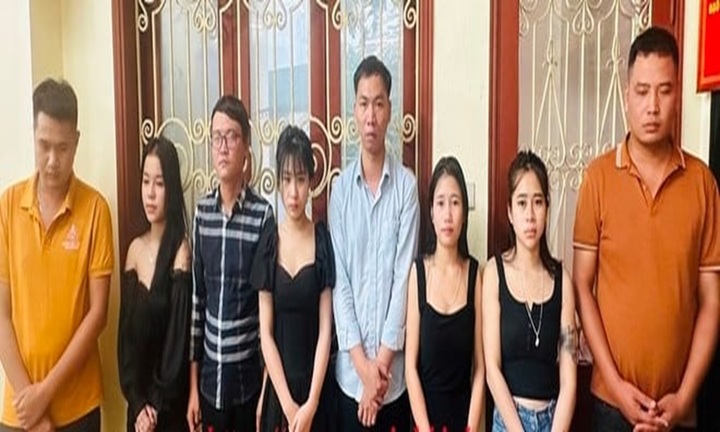 Đột kích quán karaoke, phát hiện 8 nam nữ tụ tập sử dụng ma túy