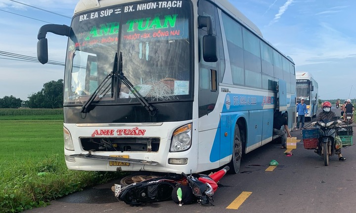 Tin tức tai nạn giao thông mới nhất ngày 24/9: Va chạm với xe khách, 1 người chết