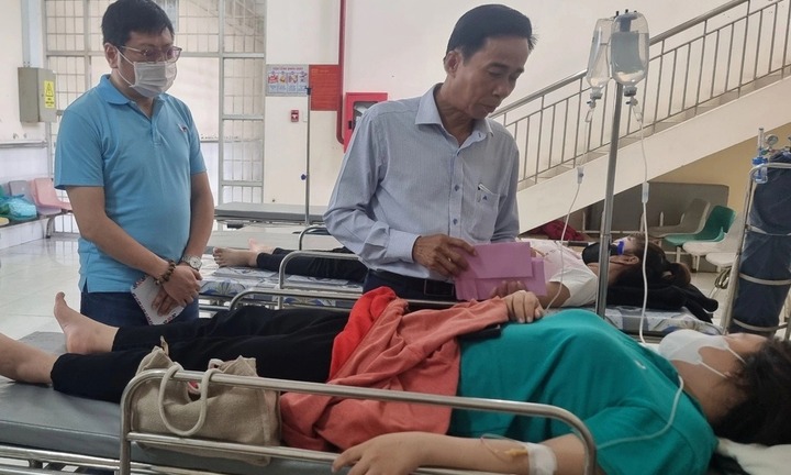 Vụ ngộ độc sau bữa cơm công đoàn: Nguyên nhân hàng trăm công nhân nhập viện