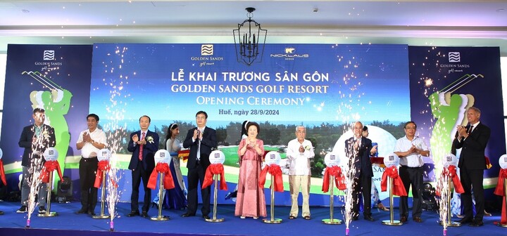 Khai trương tuyệt phẩm sân gôn nơi miền di sản cố đô Huế Golden Sands Golf Resort