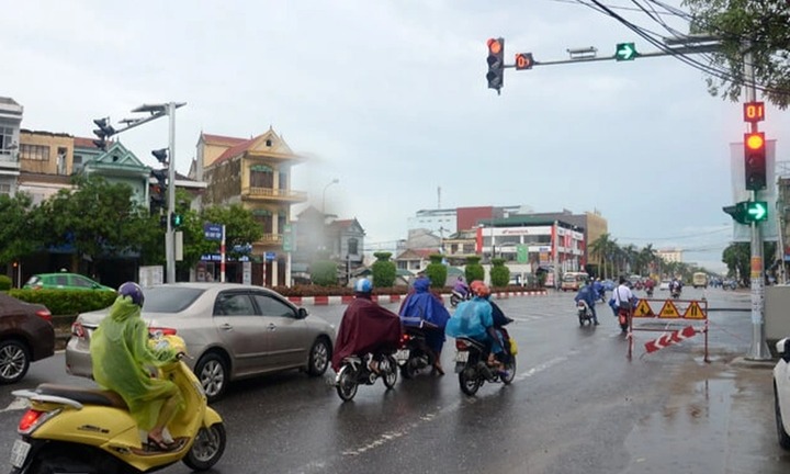 Đi thẳng ở làn dành cho xe rẽ phải có bị phạt không?