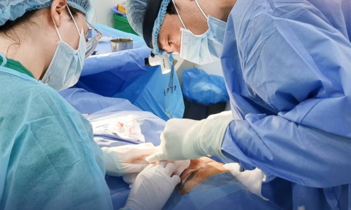 Vẻ đẹp hoàn mỹ cùng chuyên gia Dr Huỳnh Tấn Đạt tại bệnh viện thẩm mỹ SGC