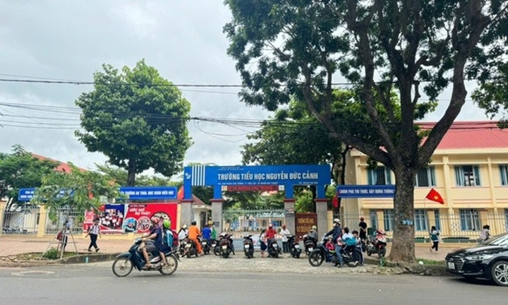 Vụ mùi lạ xuất hiện trong trường tiểu học, 2 cô giáo buồn nôn, ngất xỉu: Nữ hiệu trưởng nói gì?