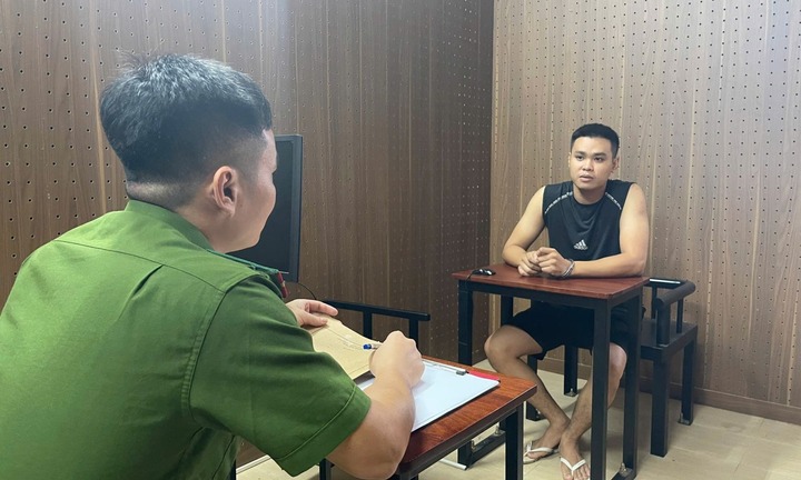 Qua nhà bạn gái chơi, nam thanh niên
