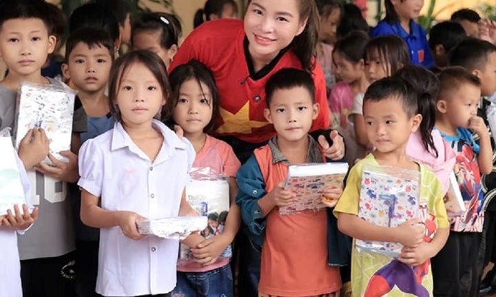 Gom yêu thương gửi đến học sinh bị ảnh hưởng bởi lũ tại Lào Cai