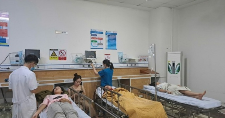 Vụ 40 học sinh, sinh viên Trường Cao đẳng Lào Cai nhập viện: Bộ Y tế chỉ đạo 