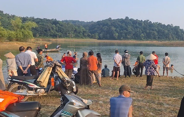 Danh tính 2 học sinh chết đuối ở hồ nước trong Vườn quốc gia Bến En