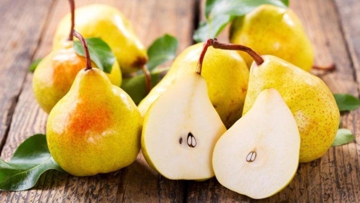 Quả lê ngọt mát lại tốt cho tim nhưng ai không nên ăn?