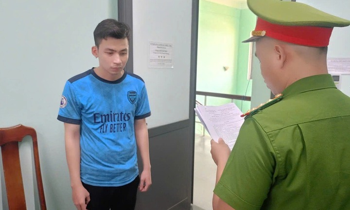 Người yêu cũ chuẩn bị lấy chồng, thanh niên 23 tuổi