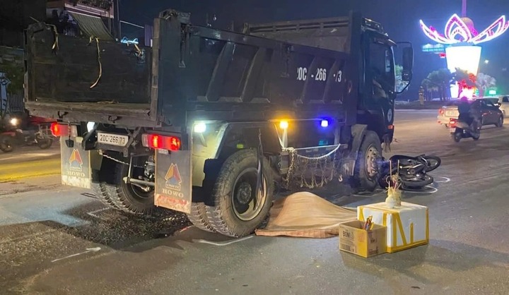 Tin tức tai nạn giao thông mới nhất ngày 18/10: Người phụ nữ tử vong dưới gầm xe