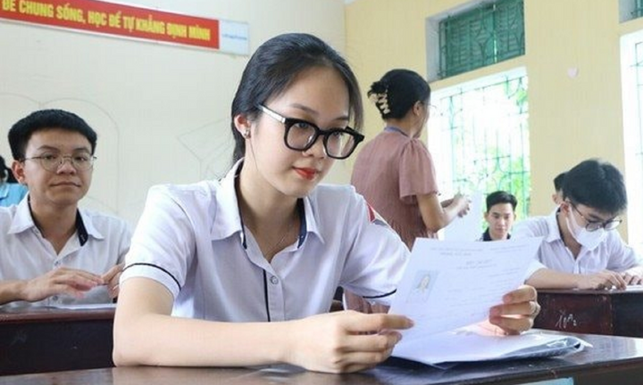 Đề thi tham khảo Tốt nghiệp THPT 2025 môn Ngữ Văn: Tăng độ khó, tránh học tủ, khó có 