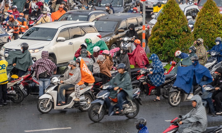Đề xuất đường sắt nhẹ LRT đi thẳng từ TPHCM đến cửa khẩu quốc tế Mộc Bài?