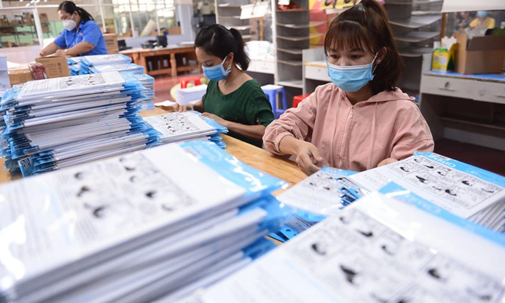 Những điểm mới về chế độ ốm đau, thai sản của Luật BHXH mới