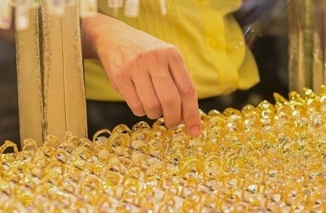 Giá vàng mới nhất hôm nay (7/11): Lao dốc không phanh