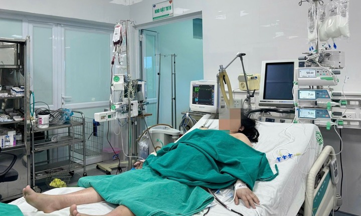 Thai phụ 27 tuổi bất ngờ chuyển dạ đúng lúc mắc sốt xuất huyết nguy hiểm nhất