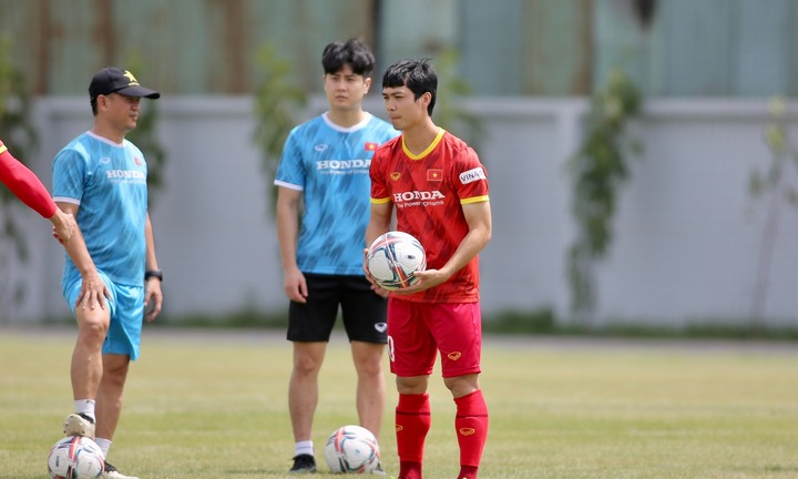 Công Phượng ghi bàn 