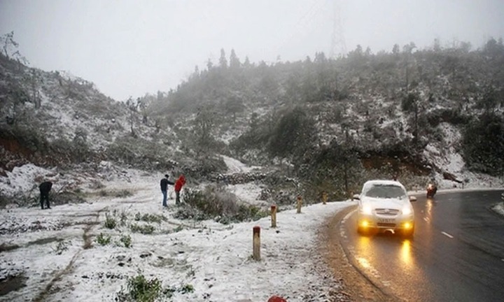 Chuyên gia khí tượng 