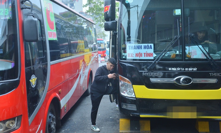 Hà Nội: Quản lý chặt xe cấp 