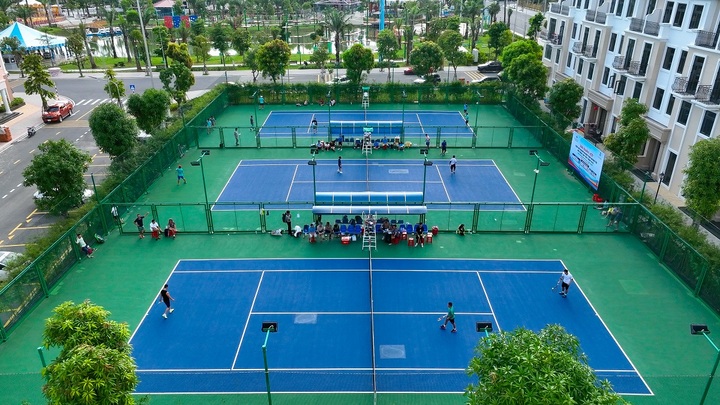 Cư dân: “Cuộc sống ý nghĩa hơn khi chuyển về Vincom Shophouse Royal Park”