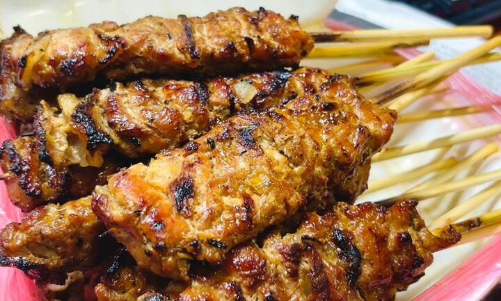 Thịt xiên nướng - món ngon khoái khẩu ngày đông nhưng 5 nhóm người này nên hạn chế ăn!