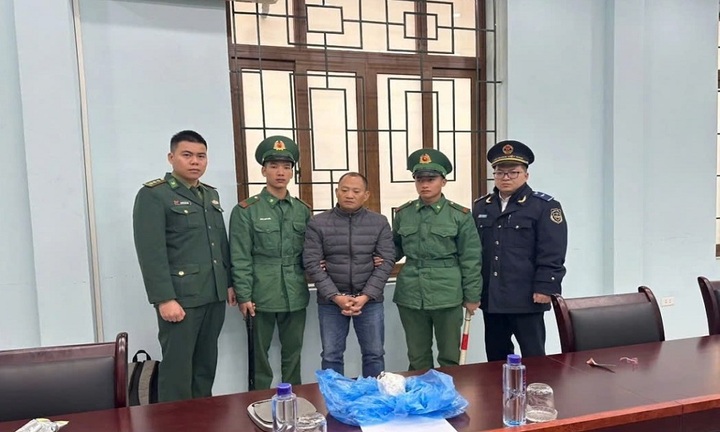 Điện Biên: Triệt phá 2 vụ án, thu giữ 18.000 viên ma túy và 300g thuốc phiện