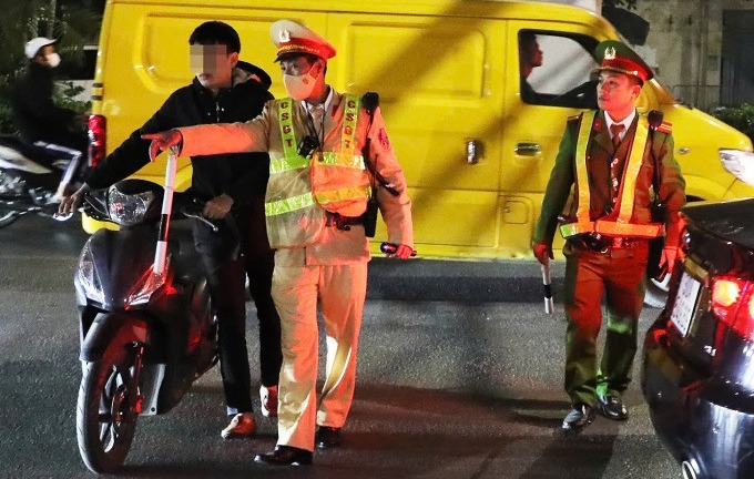 Chi tiết những lỗi vi phạm giao thông tăng mức phạt 20-30 lần từ năm 2025